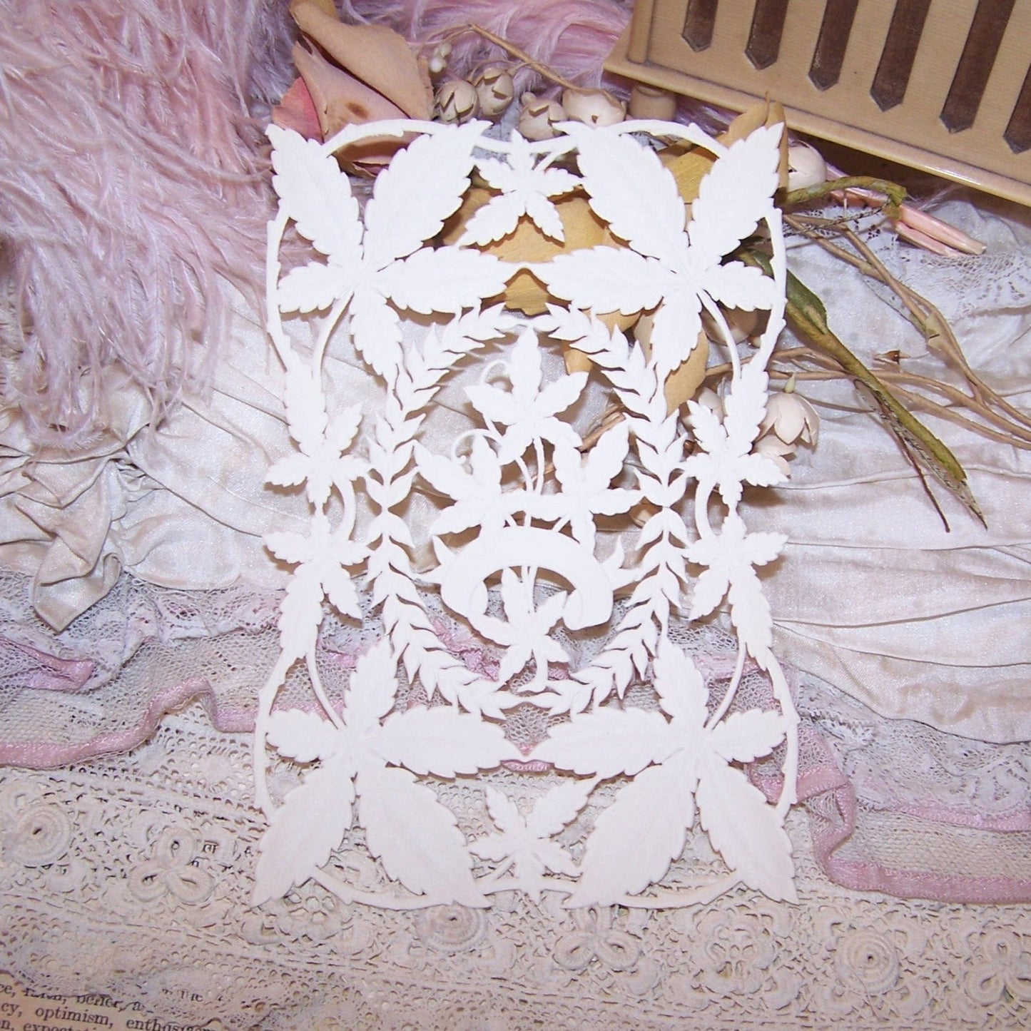 One sheet of GENUINE Antique Victorian paper lace used to make Valentines. Unused condition. The design is oak leaves, laurel leaves in different sizes.