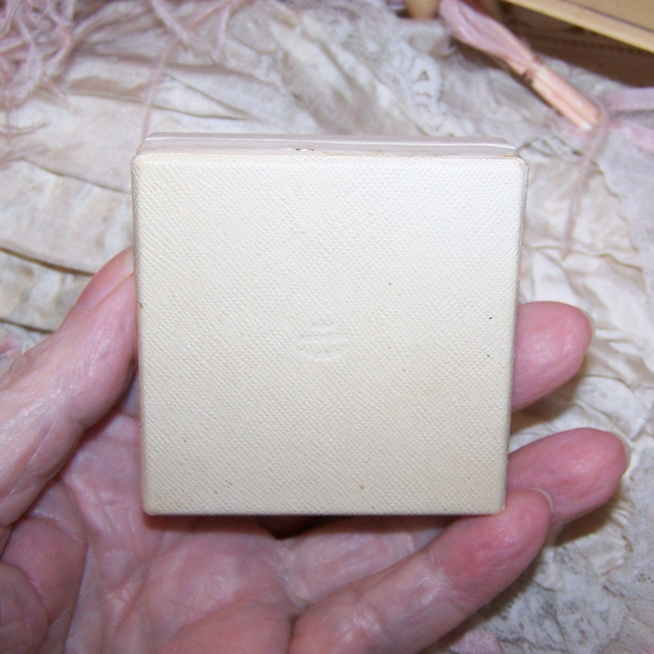 Cream Silk/Velvet Jewelry Box for Pin Brooch - Jaccards St Louis MO | Pink Roses Top