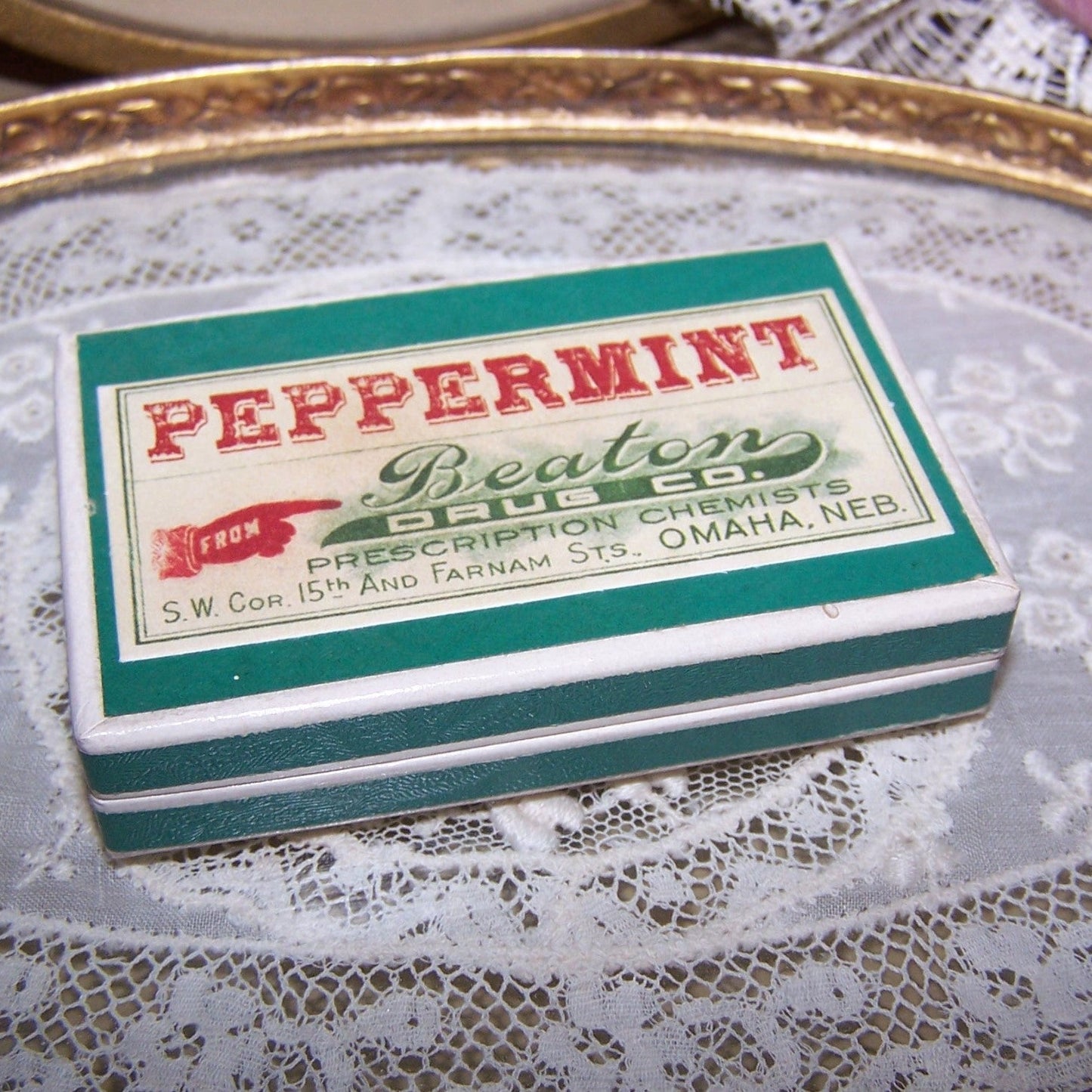 Antique Hinged Pharmacy Box for Peppermint - Beaton Drug Co.