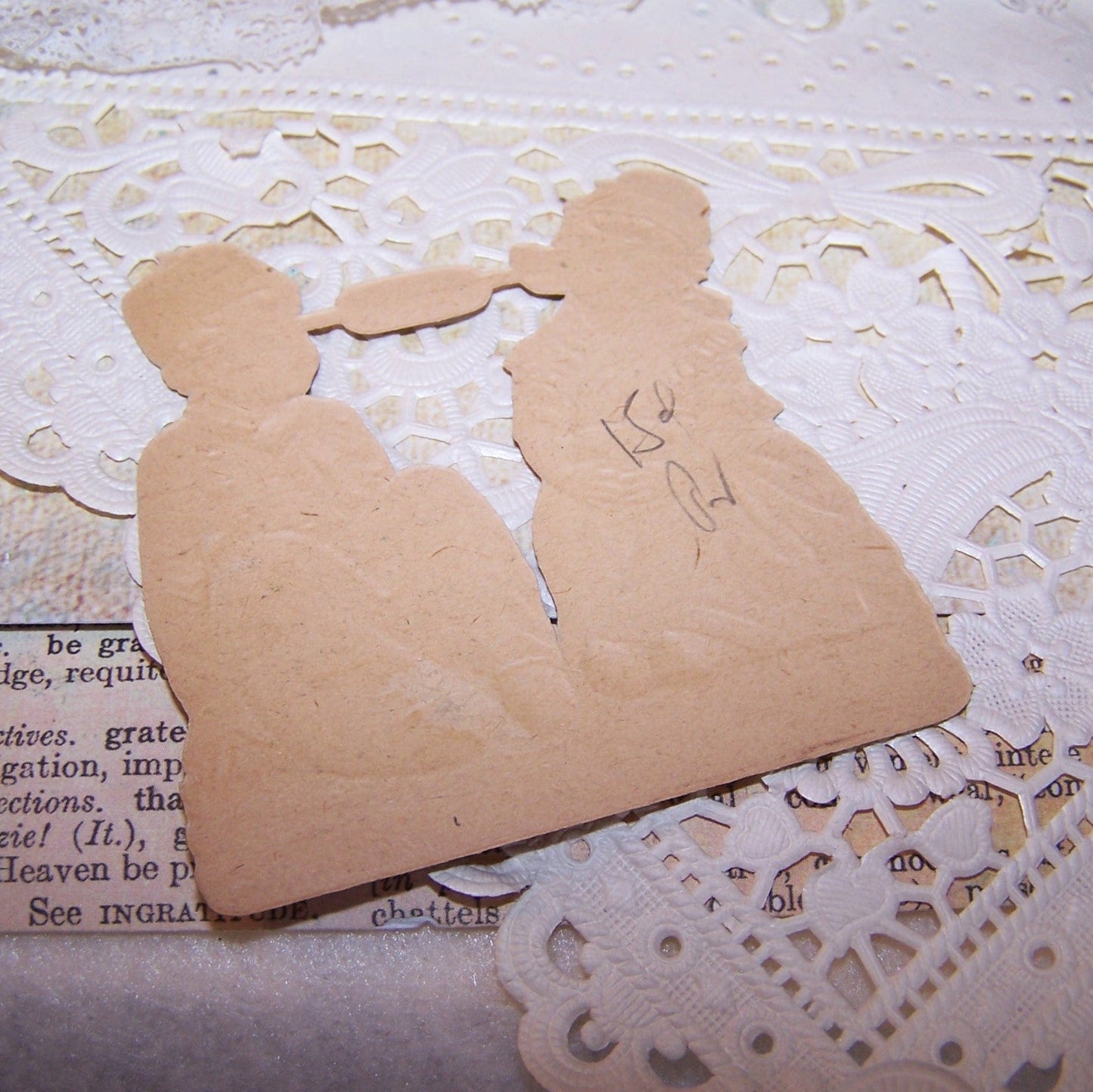 L&B 3847 Antique Victorian Die Cut - Dutch Girl and Boy