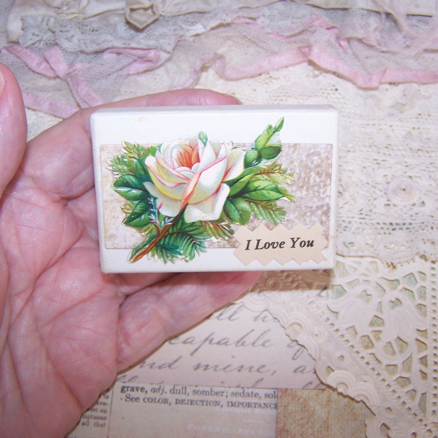 Upcycled Paper Gift Box for Jewelry - White Rose | I LOVE YOU