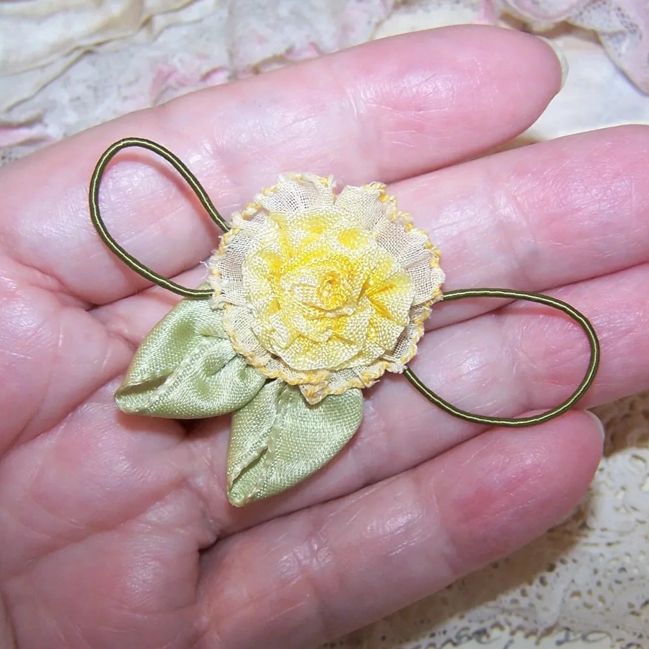 Vintage American Ribbonwork - Yellow Floral Applique Embellishment
