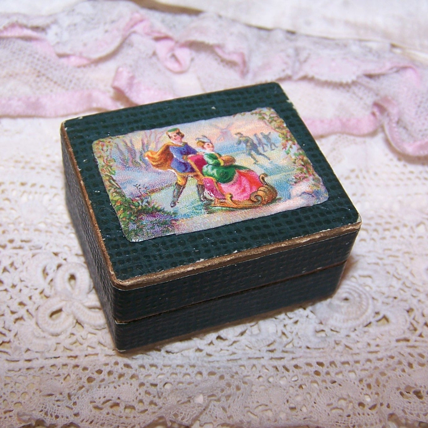 Antique Made in italy Italian Jewelry / Trinket / Display Box - Ice Skating Scene