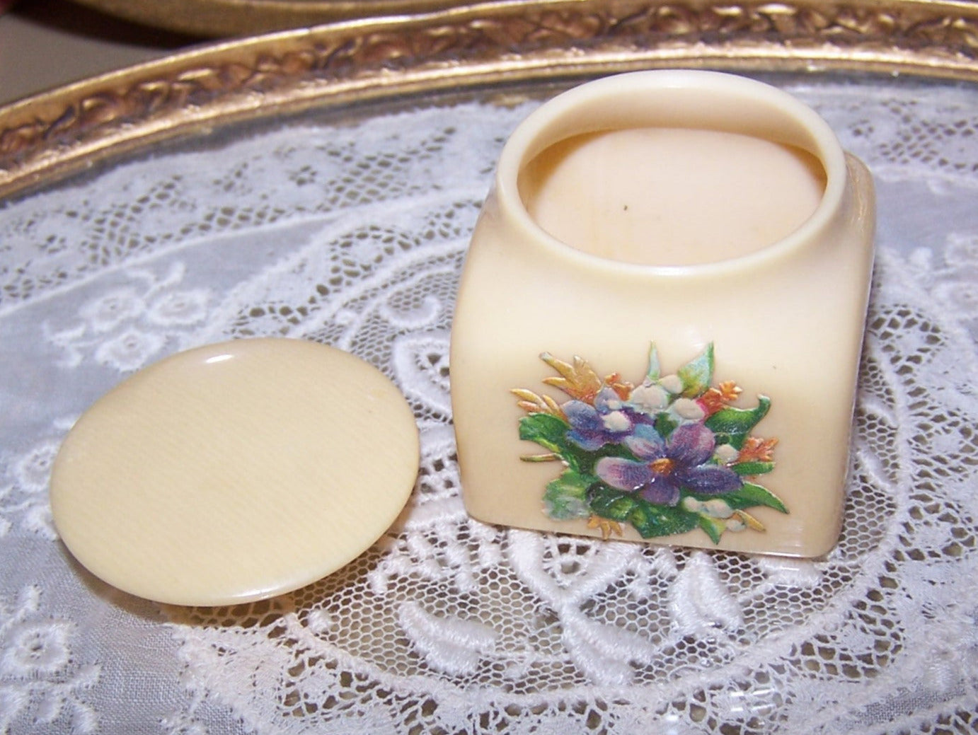 ART DECO Celluloid Powder Box - Victorian Die Cut Violets Front