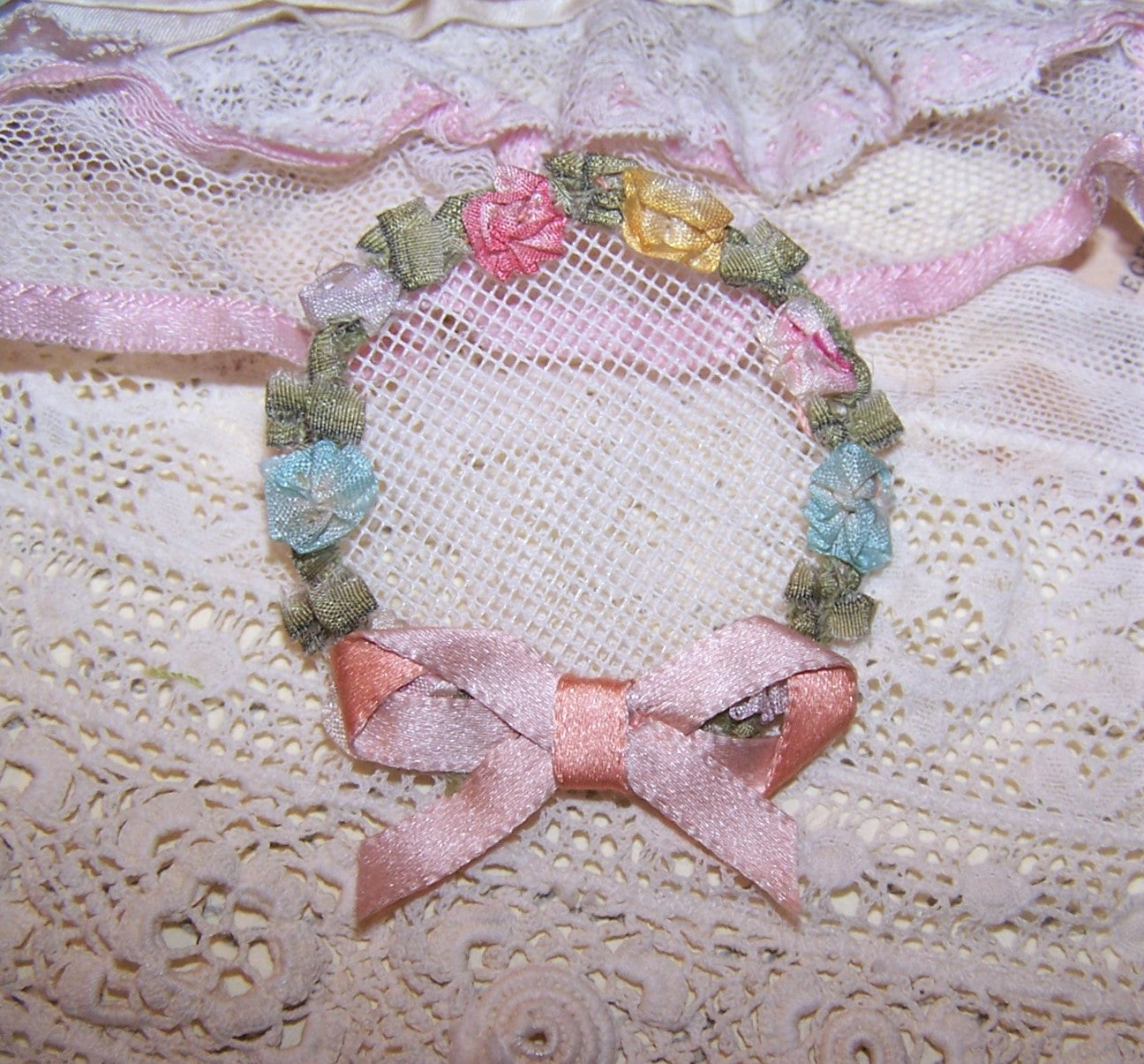 Vintage Art Deco French Ribbonwork Wreath Garland Applique/Embellishment - Multicolor with Pink Ribbon Bow