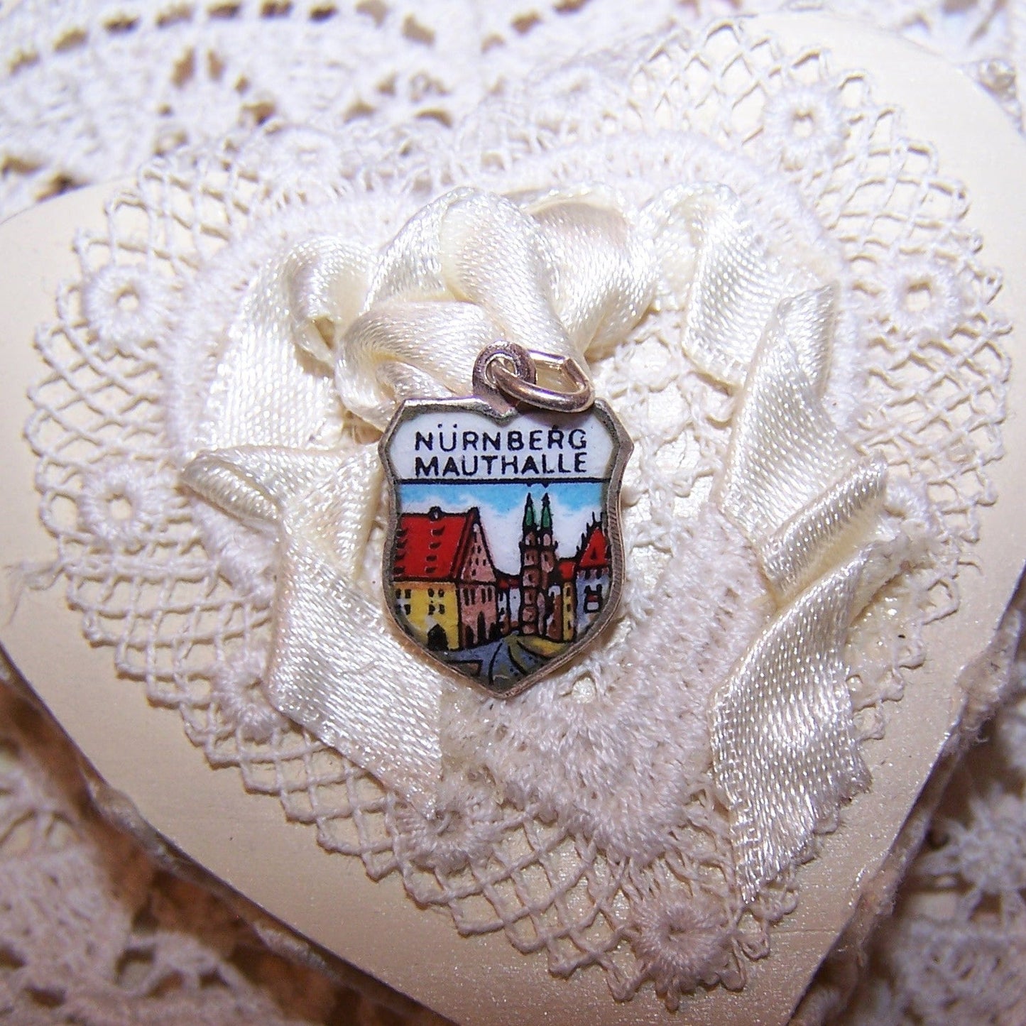 REU 800 Silver Enamel Travel Shield Charm - Nurnberg Mauthalle