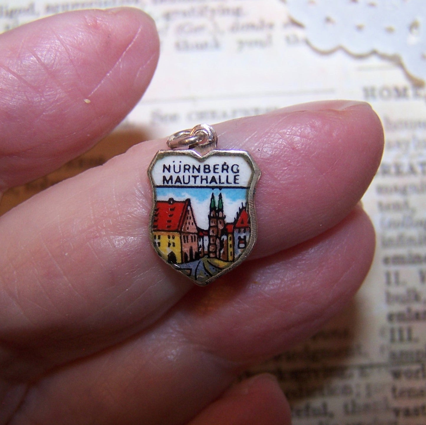 REU 800 Silver Enamel Travel Shield Charm - Nurnberg Mauthalle