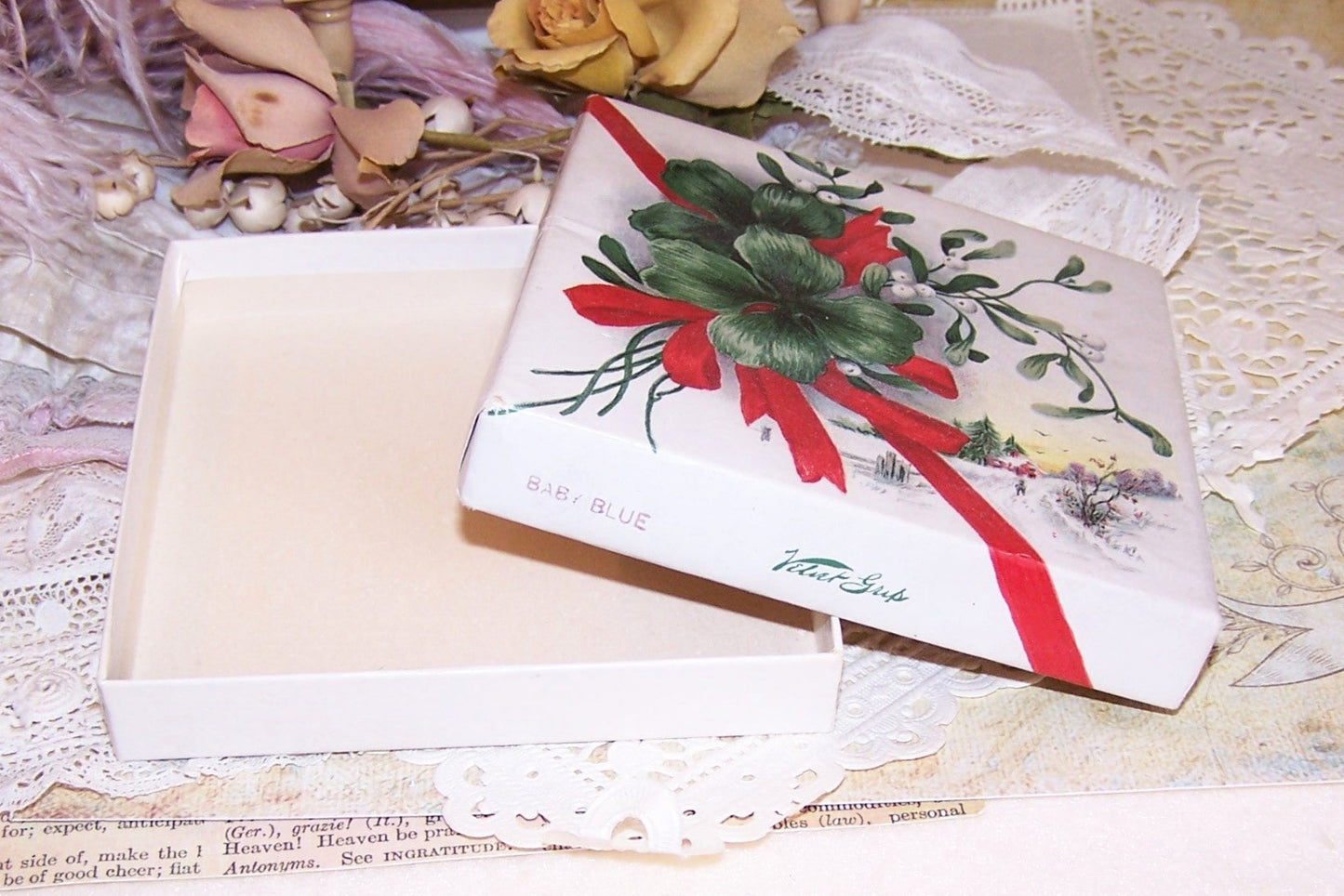 Carter Boston Ink Pad Empty Box - Christmas Theme | Mistletoe Front