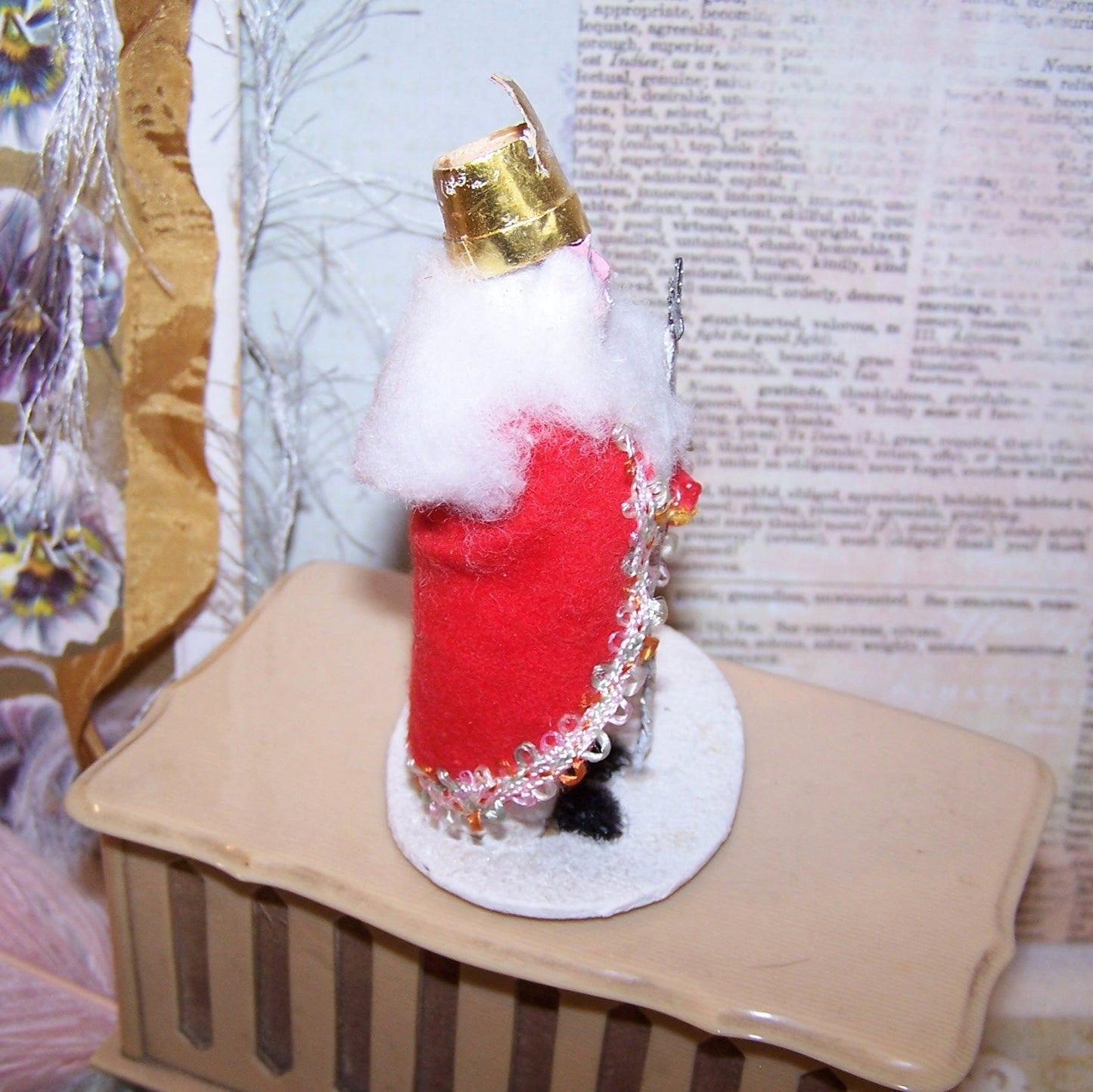 Japan Clay Face Father Christmas Pere Noel Saint Nicholas Mantel Decoration